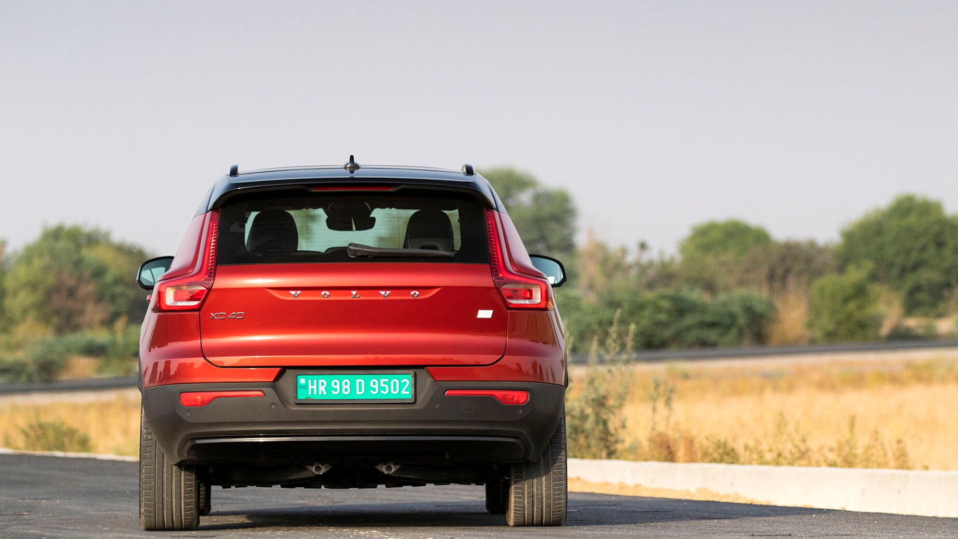 volvo xc40 recharge Rear view